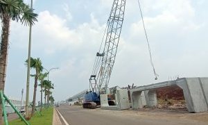 Foto Kerja Crane